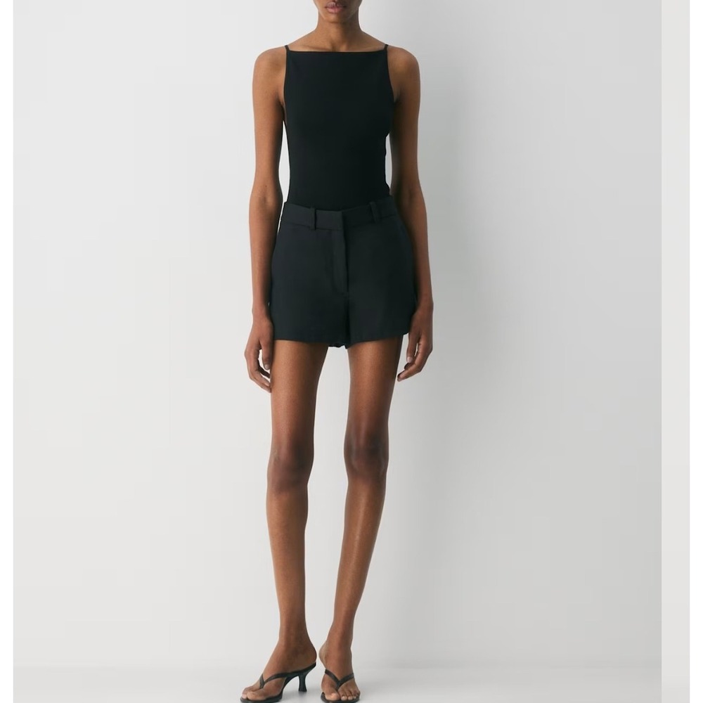 Babaton Aritzia Black Linen Blend Tailored Shorts Size 6 109185